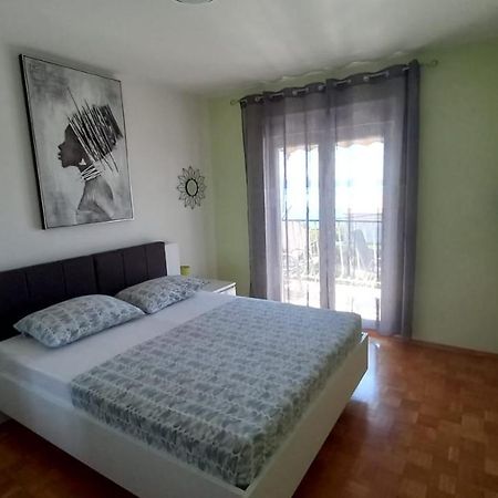 Apartman Marta Подстрана Экстерьер фото