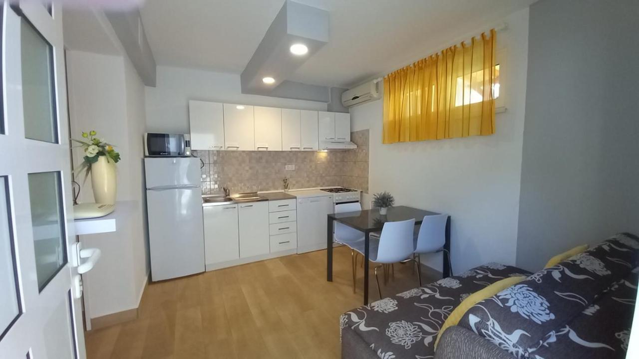 Apartman Marta Подстрана Экстерьер фото