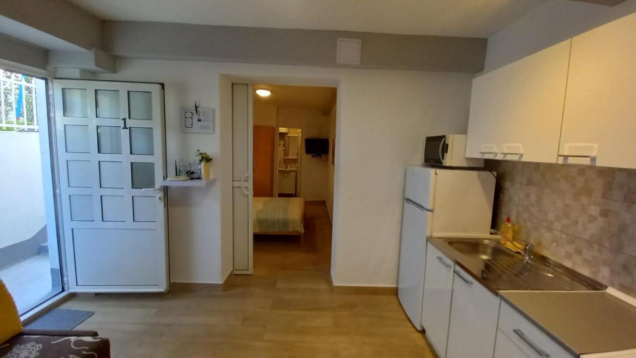 Apartman Marta Подстрана Экстерьер фото