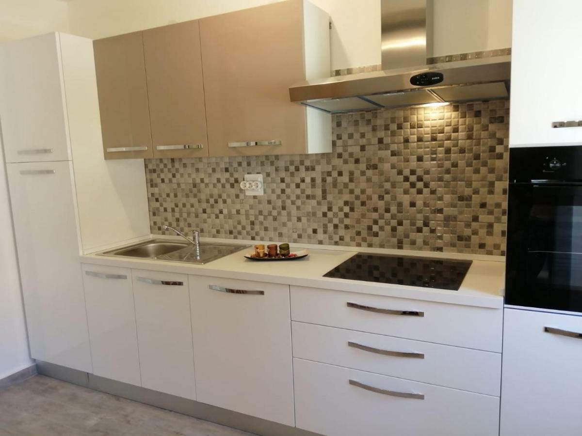 Apartman Marta Подстрана Экстерьер фото