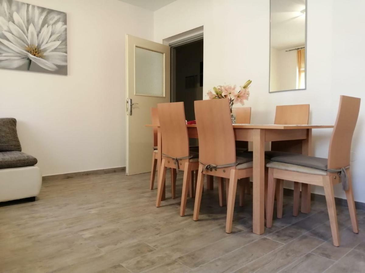 Apartman Marta Подстрана Экстерьер фото